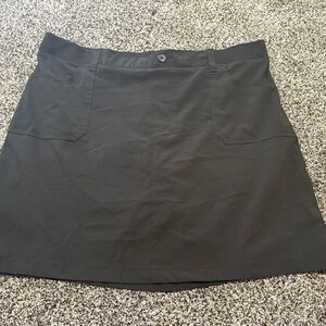 Lee Women's Black skirt/skort size 16